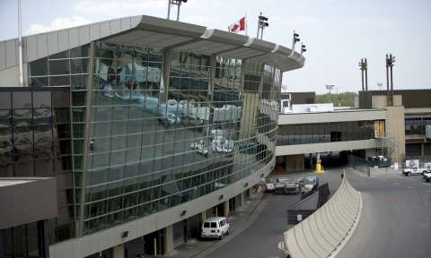 Vé máy bay từ TPHCM đi Canada giá rẻ