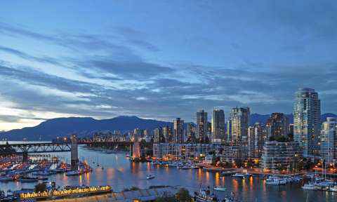 Giá vé máy bay đi Canada hãng EVA Air