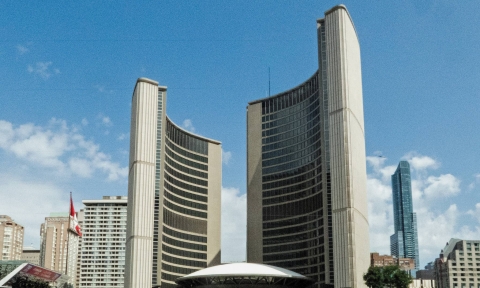 Vé máy bay từ Toronto về Việt Nam