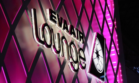 Giá vé máy bay đi Mỹ hãng EVA