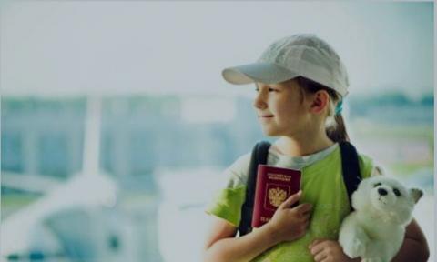 Dịch vụ trẻ em đi một mình của Eva Air như thế nào?