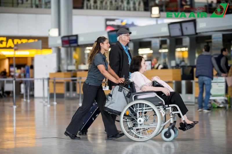 Dịch vụ hỗ trợ người khuyết tật eva air, hỗ trợ người khuyết tật eva air, dịch vụ trợ giúp hành khách khuyết tật eva air, dịch vụ hỗ trợ đặc biệt eva air, dịch vụ xe lăn eva air, thiết bị hỗ trợ người khuyết tật eva air, thiết bị hỗ trợ eva air