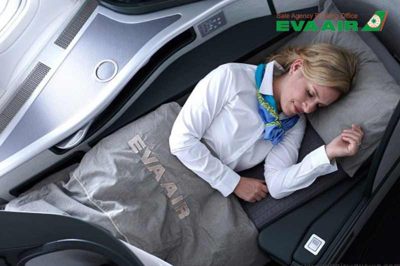 ve-may-bay-di-houston-xem-world-cup