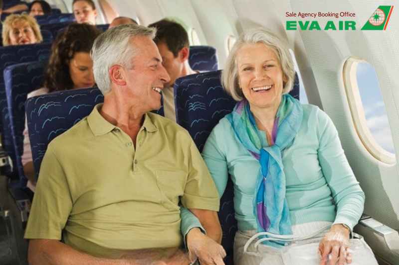 người cao tuổi đi máy bay eva air, quy định người cao tuổi eva air, giấy tờ cho người cao tuổi bay eva air, thủ tục người cao tuổi đi máy bay eva air, dịch vụ hỗ trợ người cao tuổi eva air, người già đi máy bay eva air, bệnh lý người già không nên đi máy