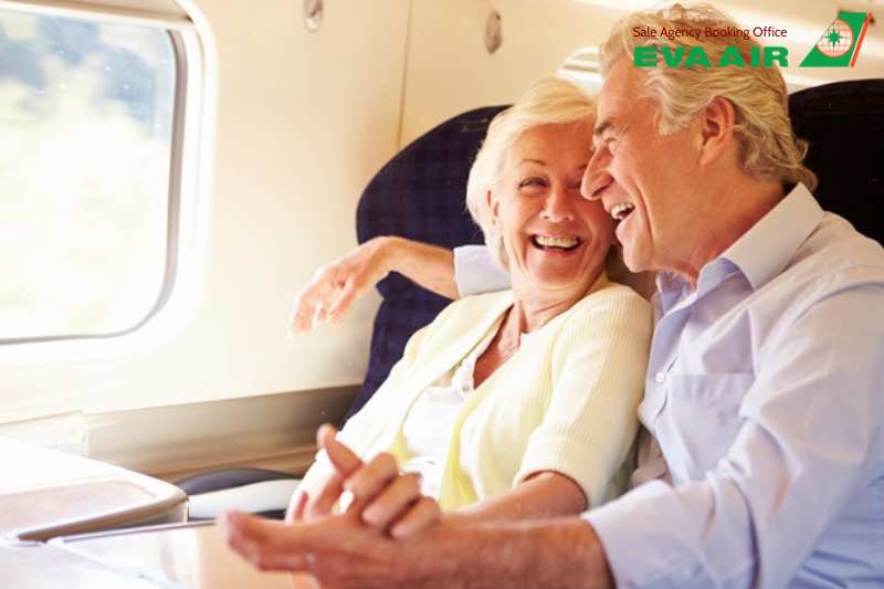 người cao tuổi đi máy bay eva air, quy định người cao tuổi eva air, giấy tờ cho người cao tuổi bay eva air, thủ tục người cao tuổi đi máy bay eva air, dịch vụ hỗ trợ người cao tuổi eva air, người già đi máy bay eva air, bệnh lý người già không nên đi máy