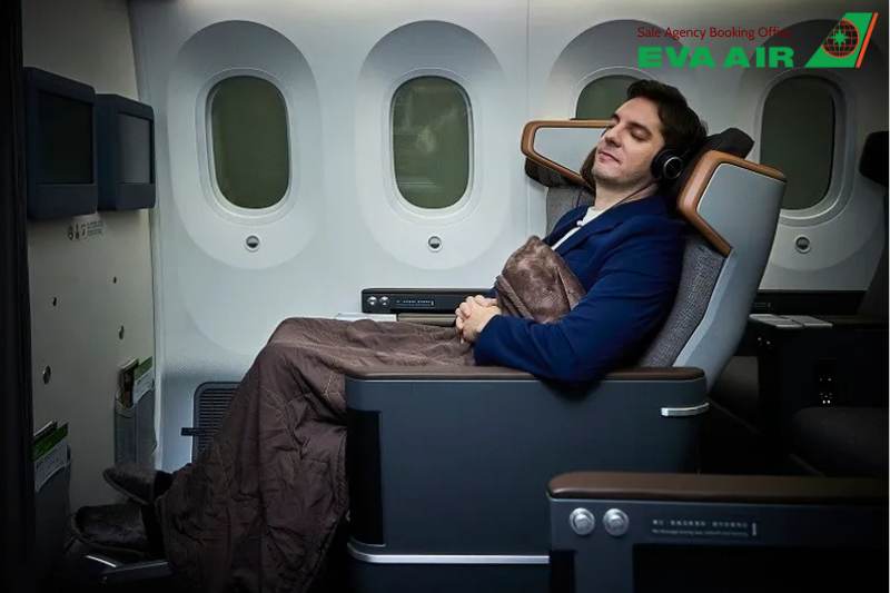 nâng hạng ghế EVA Air bằng tiền, giá nâng hạng vé EVA Air bằng tiền, nâng hạng vé EVA Air bằng tiền, phí nâng hạng vé EVA Air là bao nhiêu, nâng ghế ngồi EVA Air bằng tiền mặt, Điều Kiện Nâng Vé EVA Air Bằng Tiền, nâng cấp vé EVA Air bằng tiền