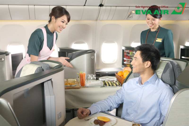 nâng cấp lên hạng thương gia EVA Air, nâng cấp lên hạng thương gia EVA Air bằng dặm bay, điều kiện Upgrade vé thương gia EVA Air, Nâng hạng Business Class EVA Air, hạng vé được nâng cấp thương gia EVA Air, điều kiện nâng cấp Business Class EVA Air