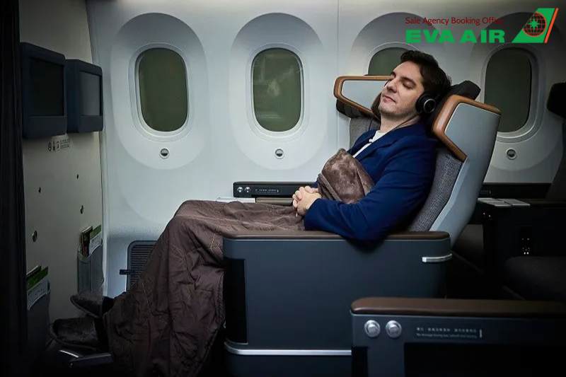 Upgrade vé Business EVA Air bằng dặm bay, tối ưu dặm EVA Air đổi vé Business, nâng cấp vé Business EVA Air bằng dặm bay, đổi dặm nâng hạng Business EVA Air, nâng hạng Business EVA Air, Dùng dặm Upgrade vé Business EVA Air, nâng hạng vé EVA Air bằng dặm
