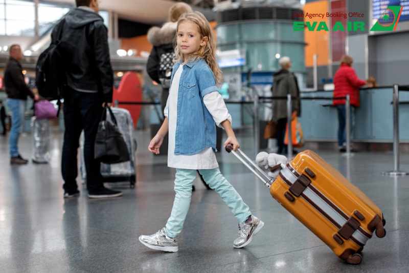 kinh nghiệm trẻ em đi máy bay EVA Air, trẻ em bay quốc tế EVA Air, Trẻ sơ sinh và trẻ nhỏ đi máy bay EVA Air, vé máy bay trẻ em EVA Air, Trẻ em đi máy bay EVA Air, trẻ đi một mình EVA Air, trẻ nhỏ đi máy bay EVA Air, Kinh nghiệm cho trẻ nhỏ bay EVA Air