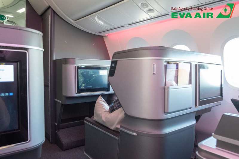 so sánh nâng hạng vé EVA Air và mua thẳng, Nâng hạng vé máy bay EVA Air, mua vé hạng thương gia EVA Air trực tiếp, mua thẳng vé thương gia EVA Air, So sánh nâng hạng EVA Air và mua thẳng, mua vé máy bay EVA Air trực tiếp
