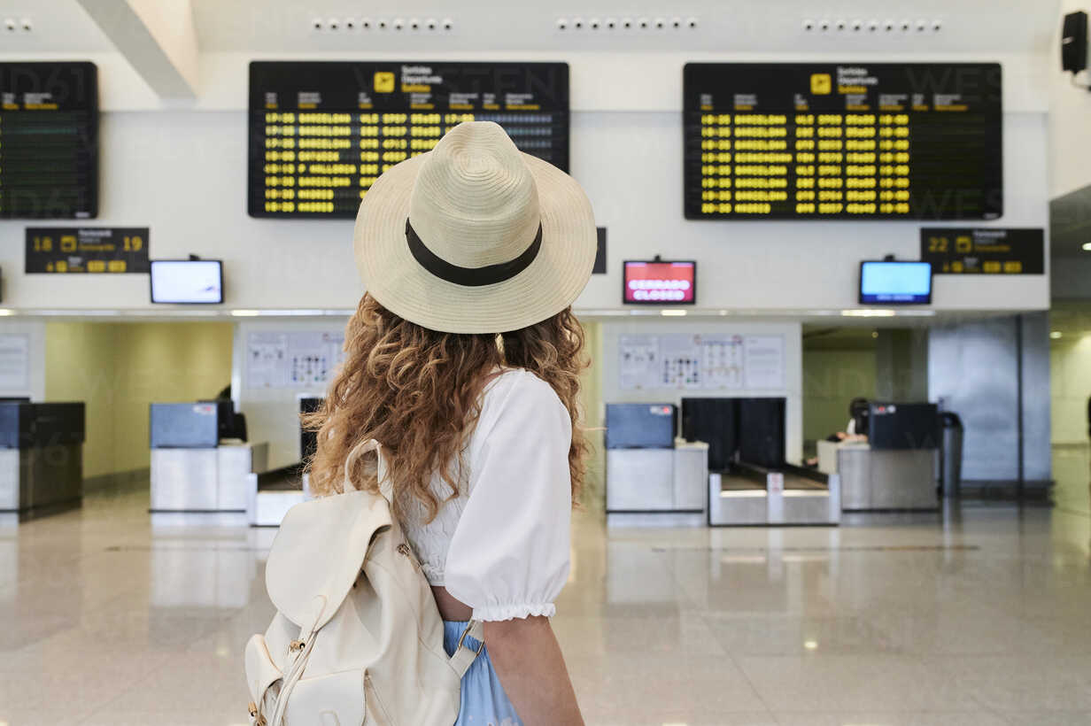 Những điểm bạn cần lưu ý khi đặt vé máy bay đi Okinawa