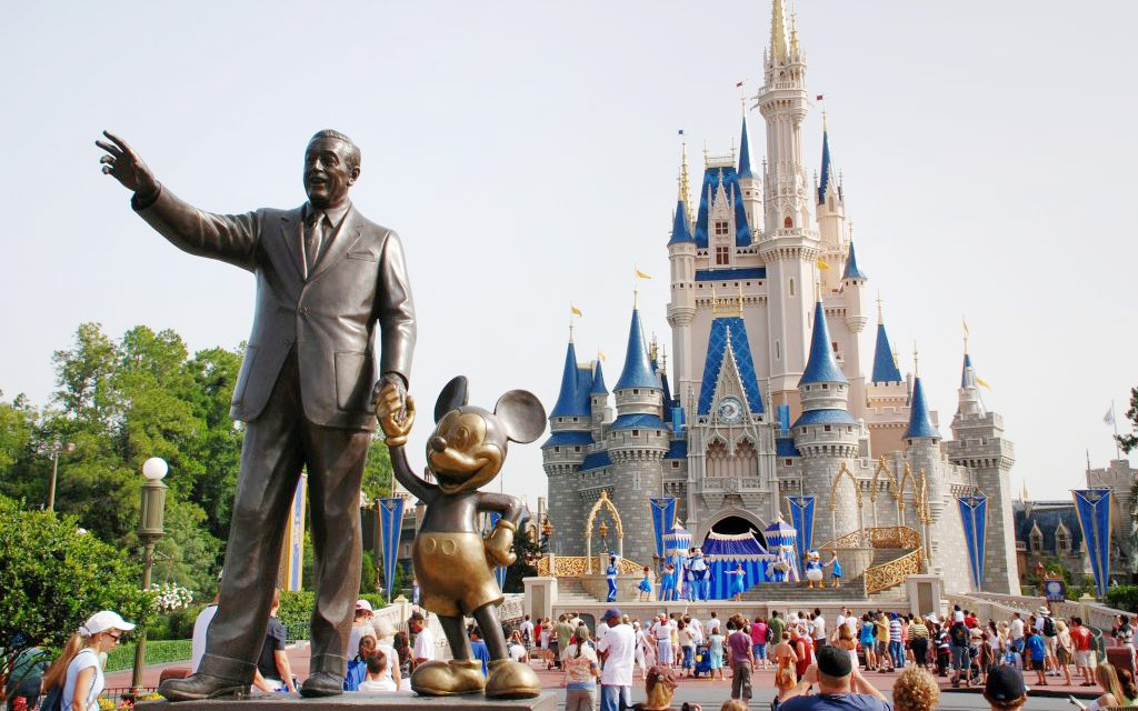 Cong-vien-Disneyland 