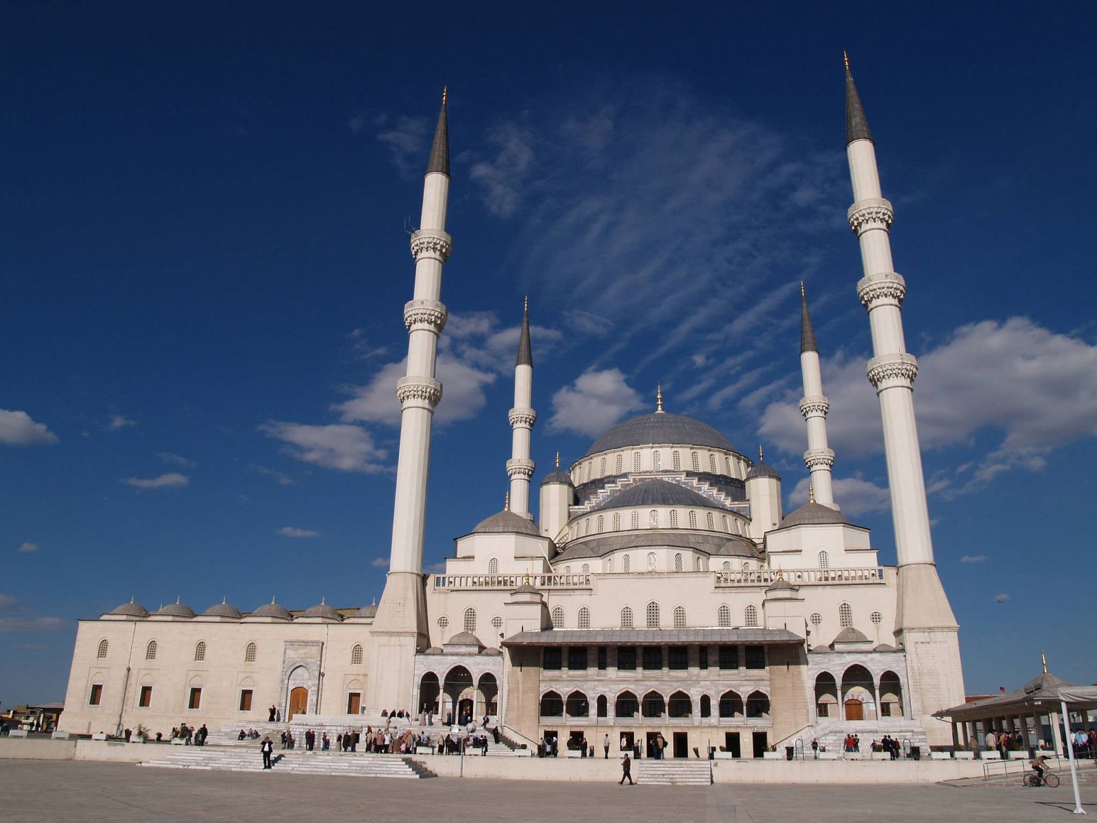 vé máy bay đi Ankara giá rẻ