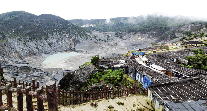 vé máy bay đi Bandung giá rẻ 1