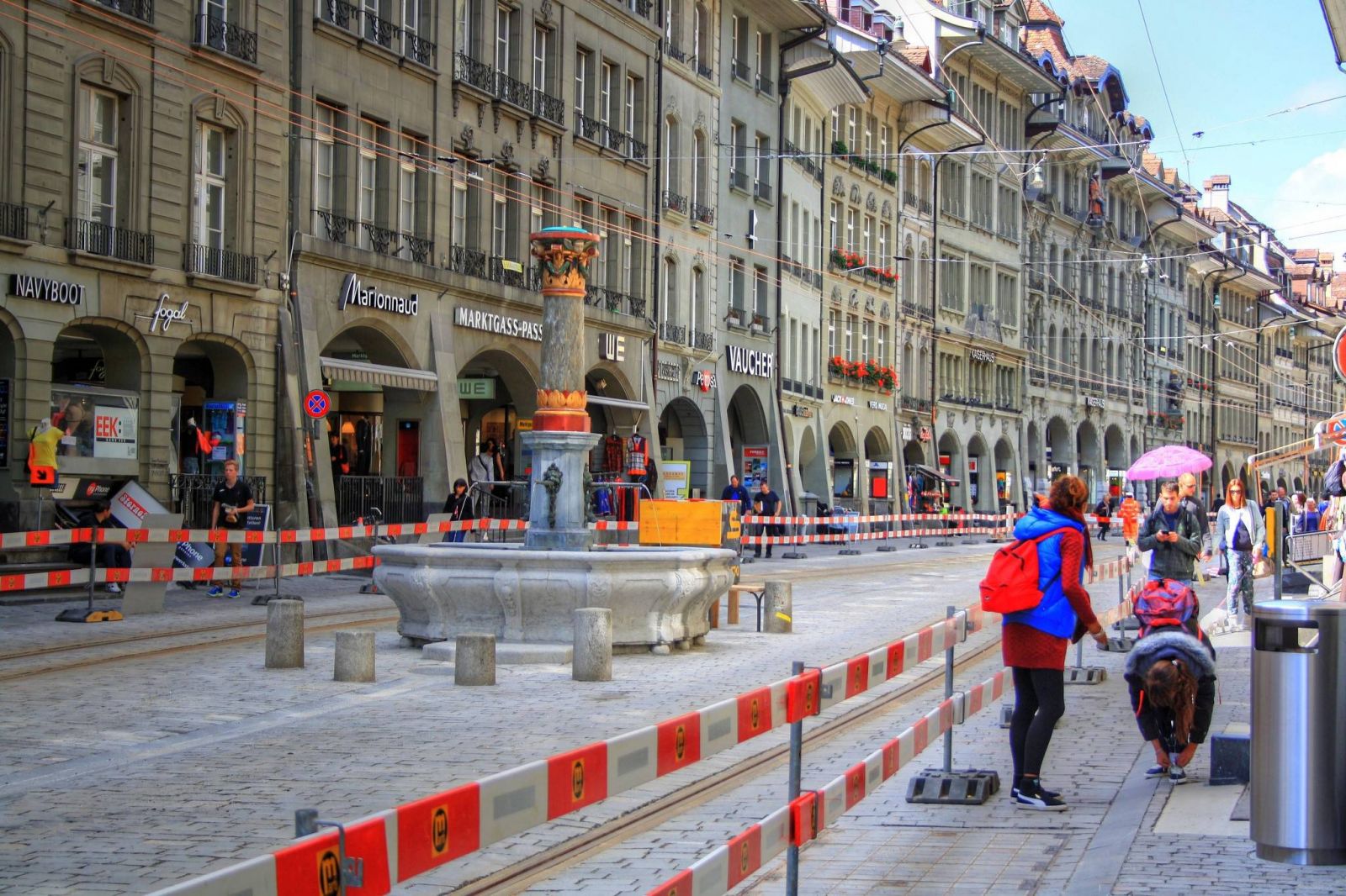 vé máy bay đi Bern giá rẻ