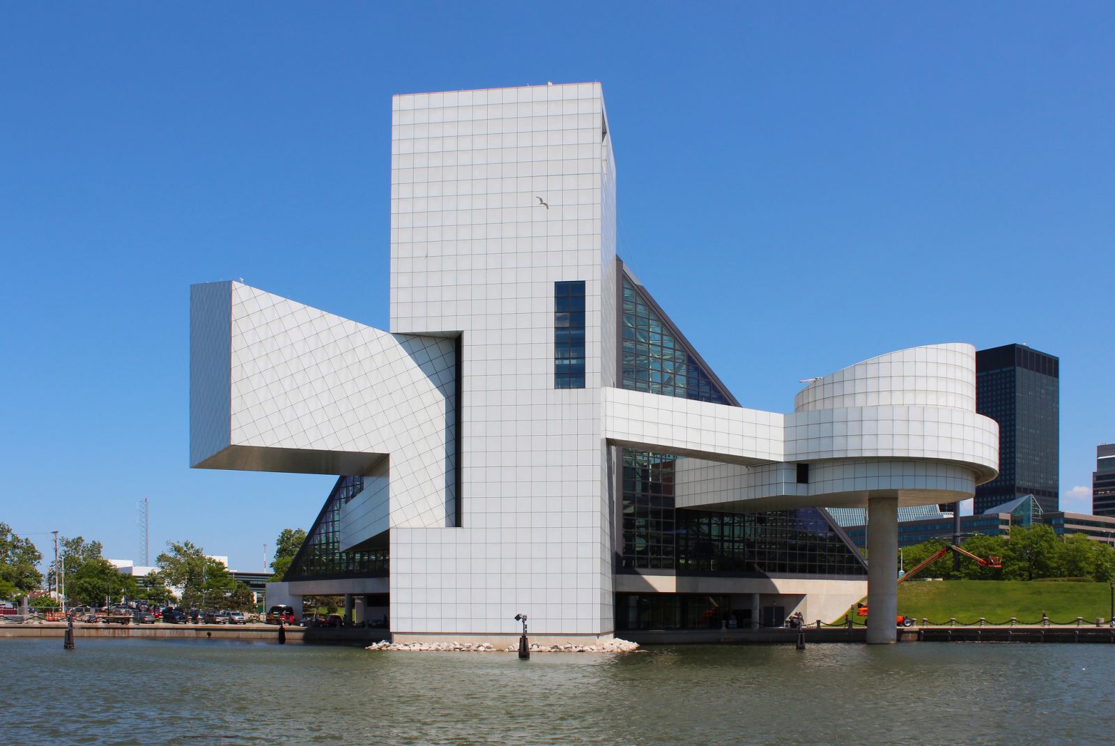 ve-may-bay-di-cleveland-eva-air