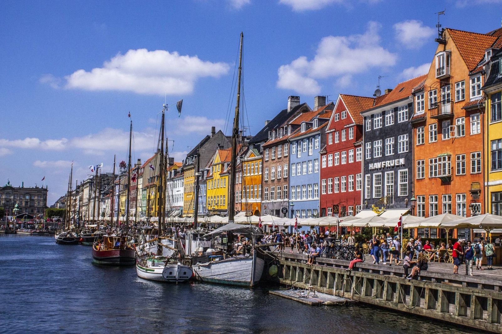 vé máy bay đi Đan Mạch giá rẻ