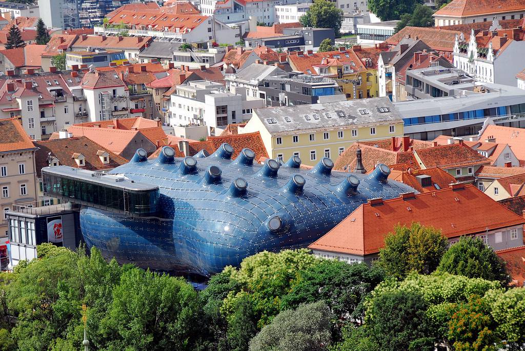 vé máy bay đi Graz giá rẻ