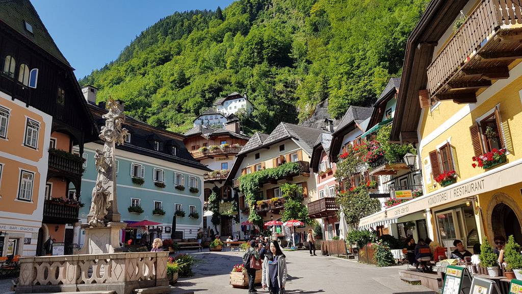 vé máy bay đi Hallstatt