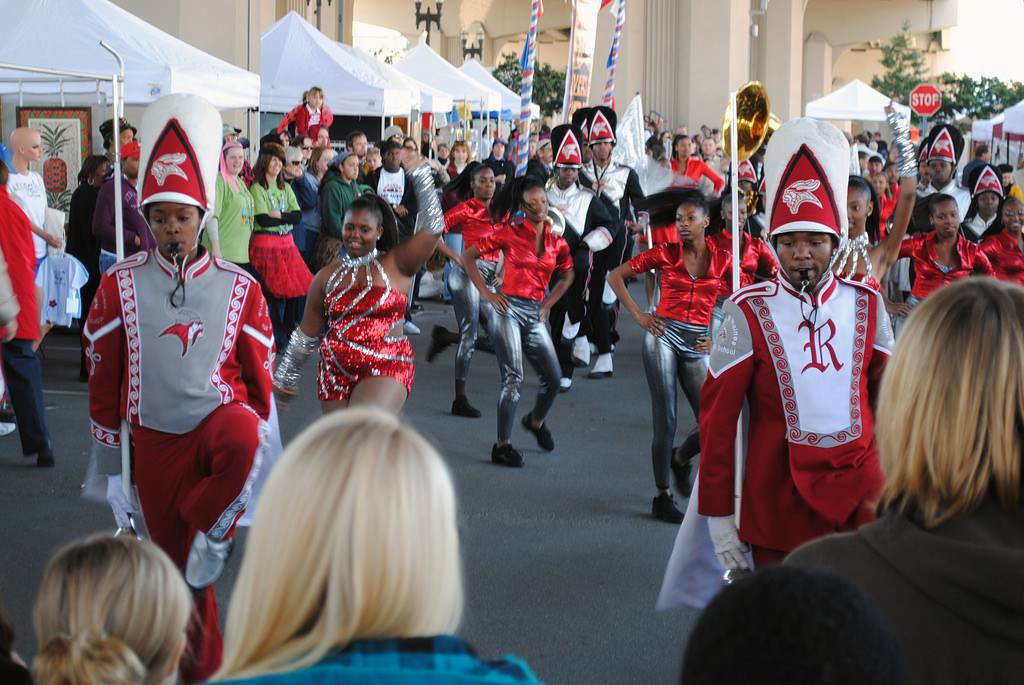 ve-may-bay-di-jacksonville-eva-air
