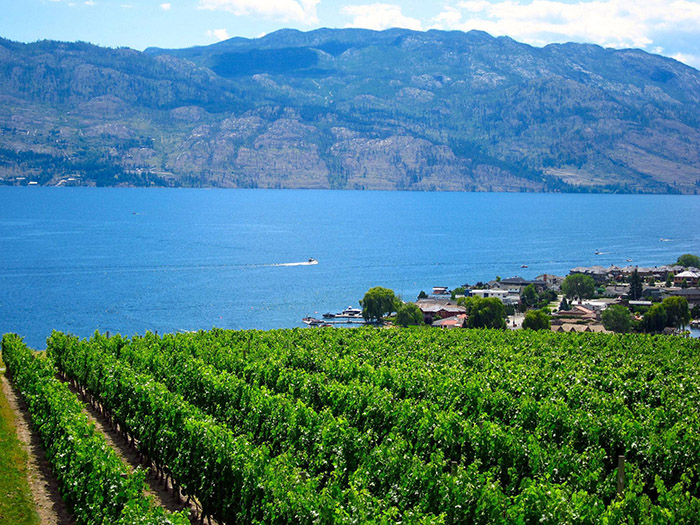 Vé máy bay EVA Air đi Kelowna giá rẻ