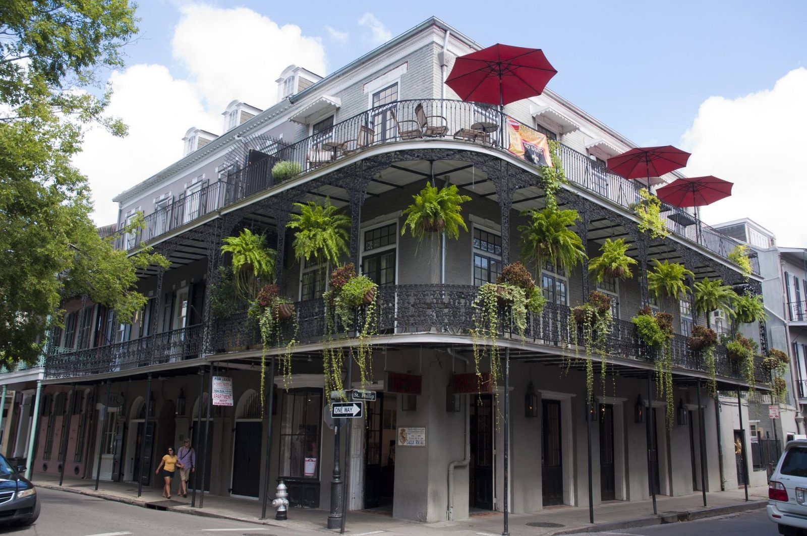 ve-may-bay-di-new-orleans-eva-air