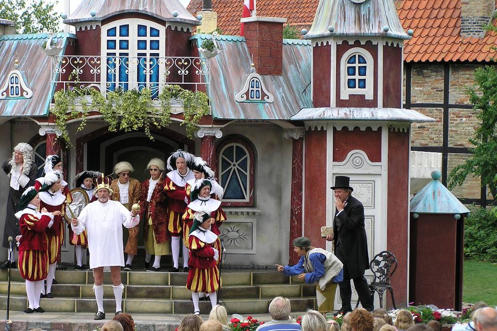 vé máy bay đi Odense