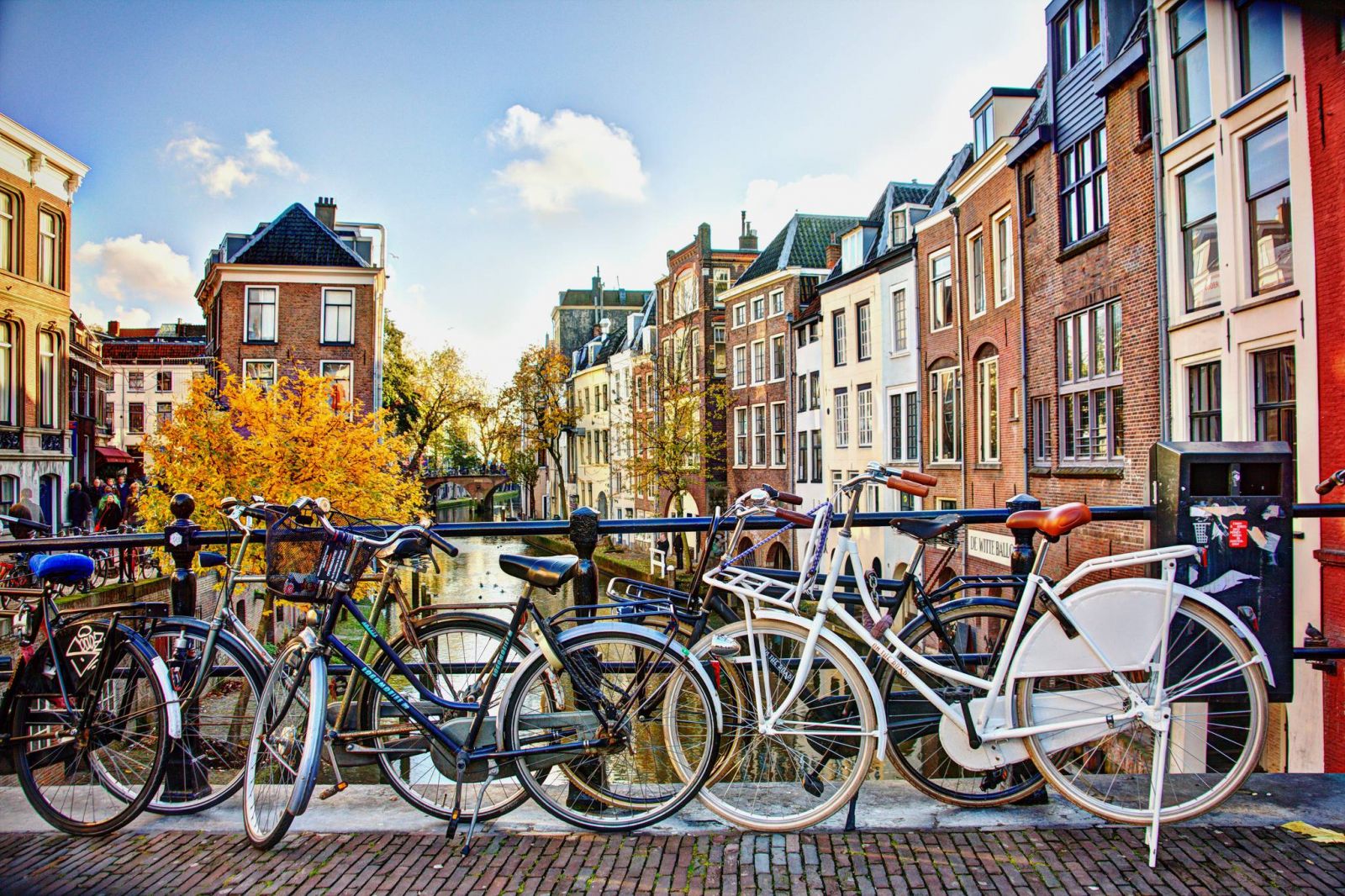  vé máy bay đi Utrecht giá rẻ