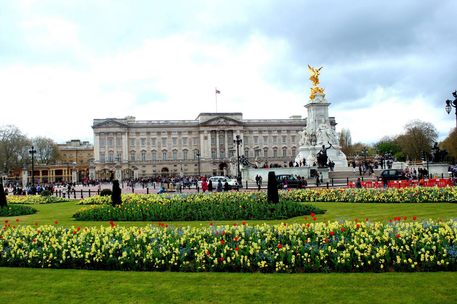 vé máy bay đi Anh giá rẻ