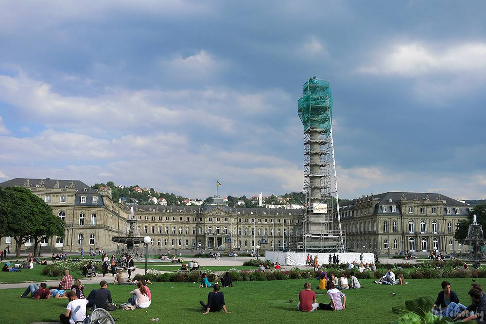 vé máy bay đi Stuttgart giá rẻ