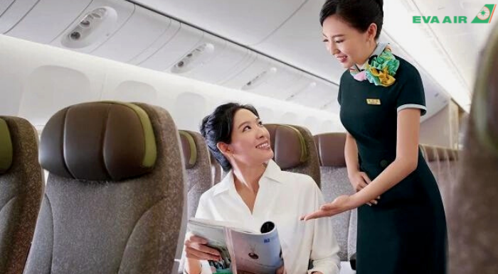 hang-ghe-tren-chuyen-bay-eva-air