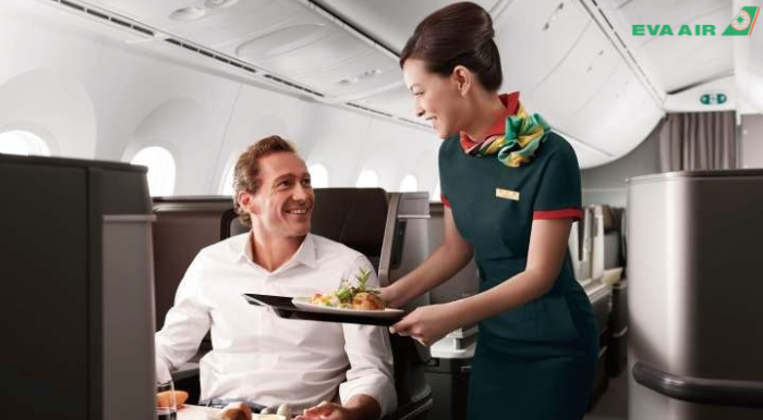 hang-ghe-tren-chuyen-bay-eva-air