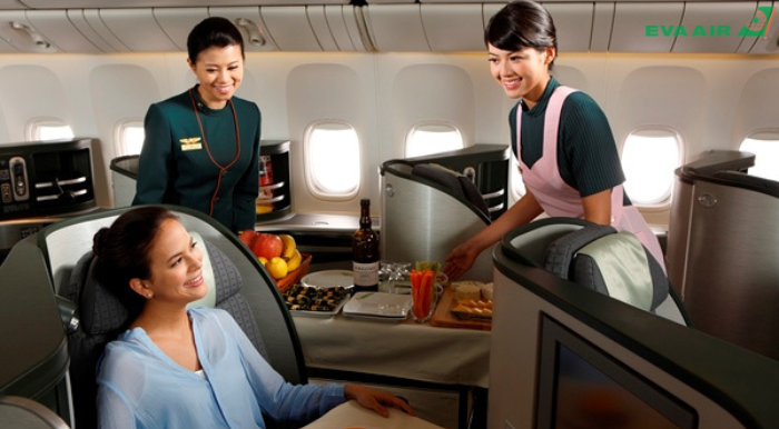 khau-phan-an-tren-chuyen-bay-eva-air