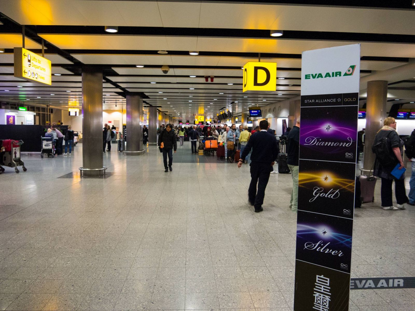 Săn vé máy bay giá rẻ đi canada