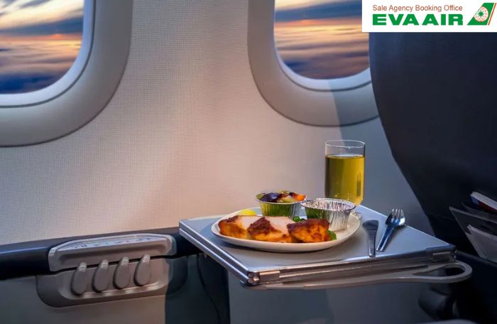 Đặt trước suất ăn Eva Air tối thiểu 24 tiếng trước giờ bay