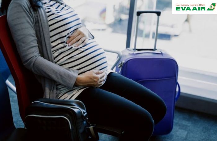 Hành lý cho bà bầu đi máy bay Eva cần chuẩn bị đầy đủ và gọn gàng 