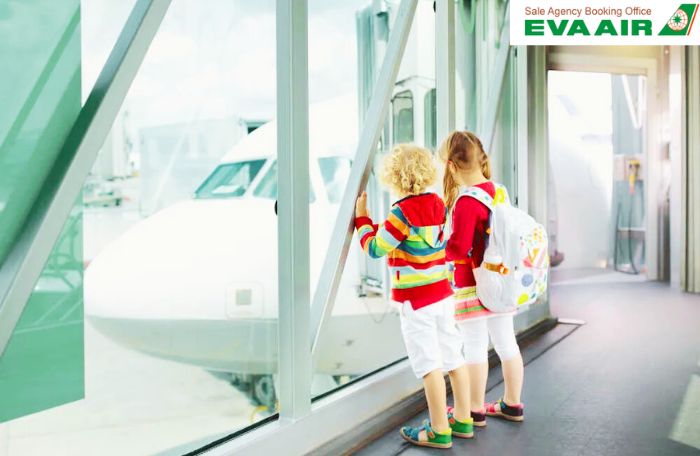 Dịch vụ trẻ em đi một mình của Eva Air áp dụng từ 5 - 12 tuổi
