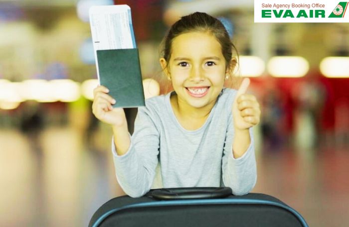 Giá vé máy bay Eva Air cho trẻ bay một mình
