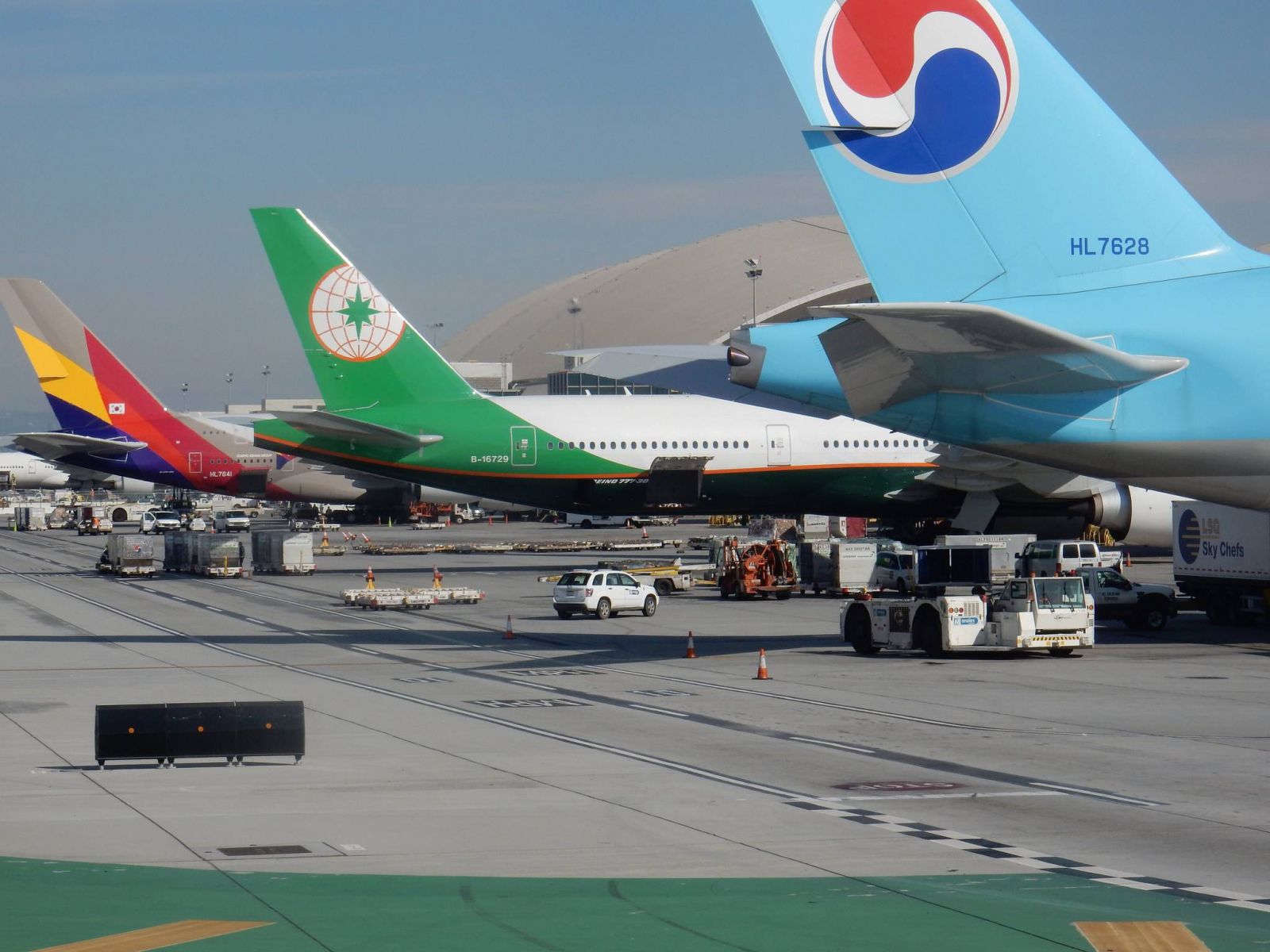 Đi Mỹ mua vé máy bay hãng nào