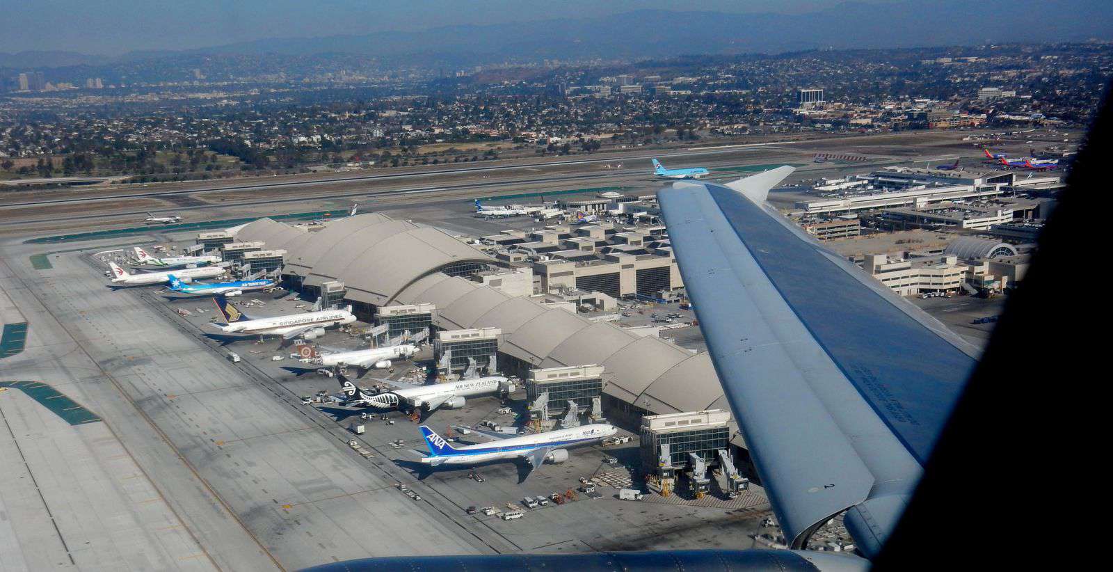 vé máy bay đi Canada giá rẻ