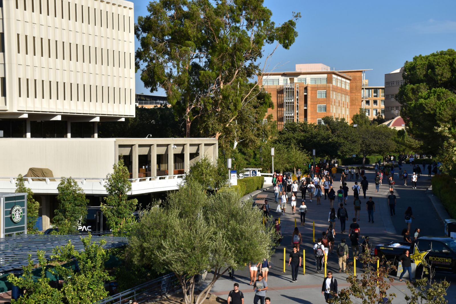 Tiền vé máy bay từ Việt Nam sang Mỹ