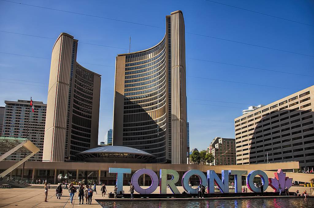 Vé máy bay đi Canada EVA Air