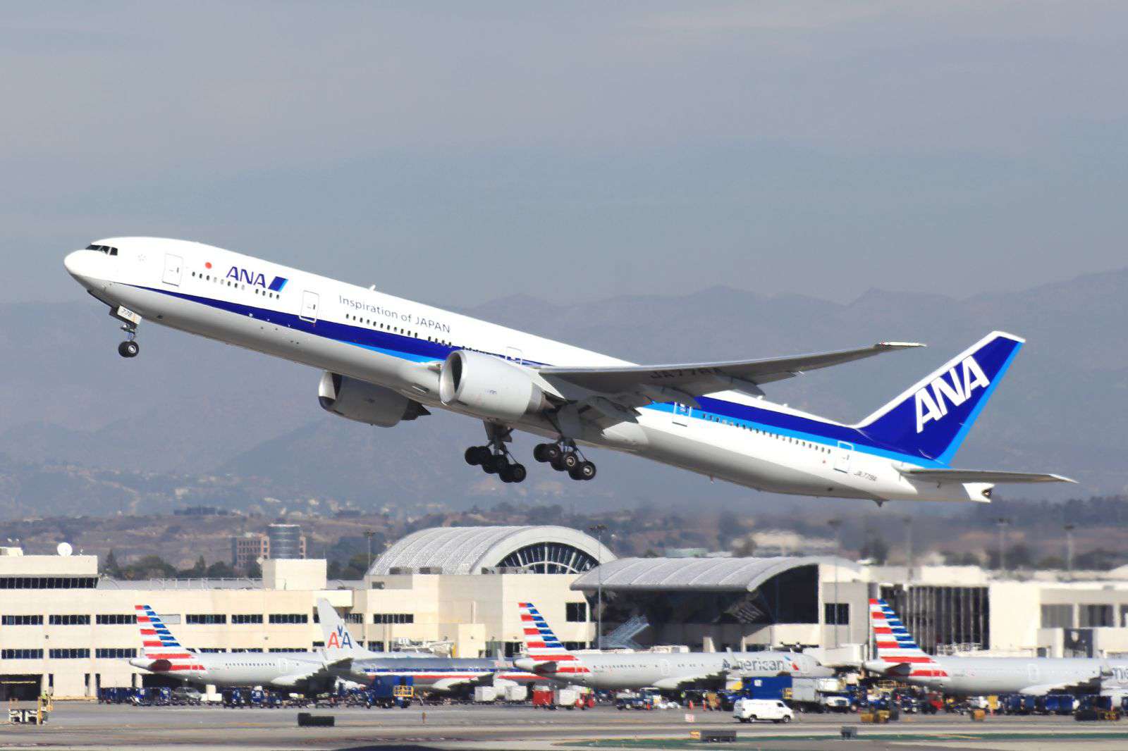 Vé máy bay TP.HCM đi Toronto Canada