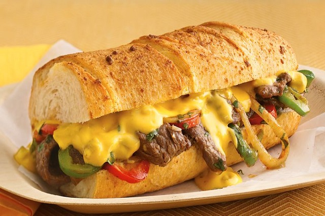 Bánh Cheese Steak
