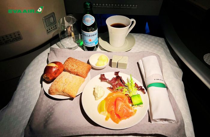 Suất ăn EVA Air đi Bangkok