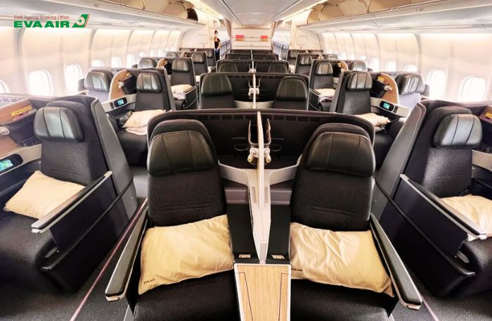 Khoang ghế EVA Air