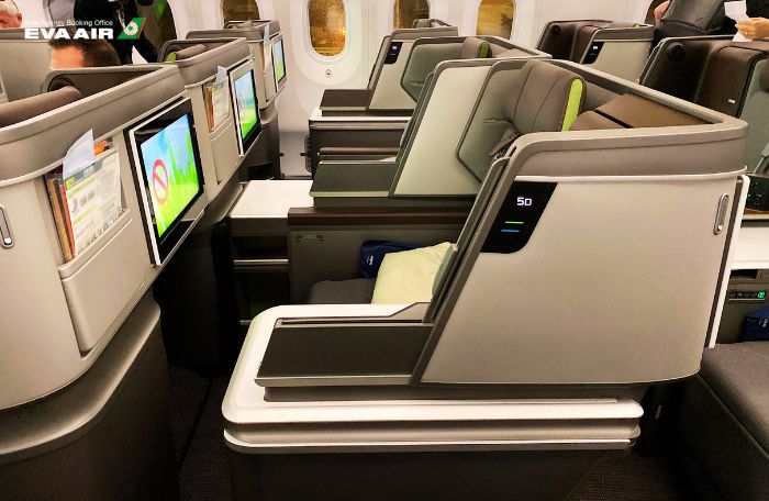 Không gian hạng ghế EVA Air