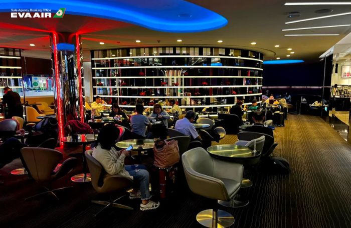 EVA Air Lounge Taipei