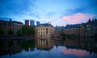 Vé máy bay giá rẻ đi Den Haag hãng EVA Air