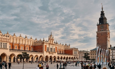 Vé máy bay giá rẻ đi Krakow hãng EVA Air